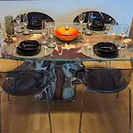 Either Private 2b2b Or Shared 1b1b, Luxury, Bright, Spacious Berlin