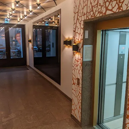 Either Private 2b2b Or Shared 1b1b, Luxury, Bright, Spacious Berlin
