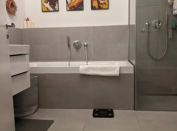 Apartament Either Private 2b2b Or Shared 1b1b, Luxury, Bright, Spacious