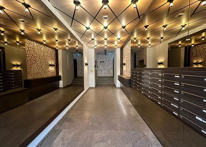 Either Private 2b2b Or Shared 1b1b, Luxury, Bright, Spacious Berlin