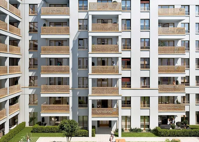 Either Private 2b2b Or Shared 1b1b, Luxury, Bright, Spacious * Berlin